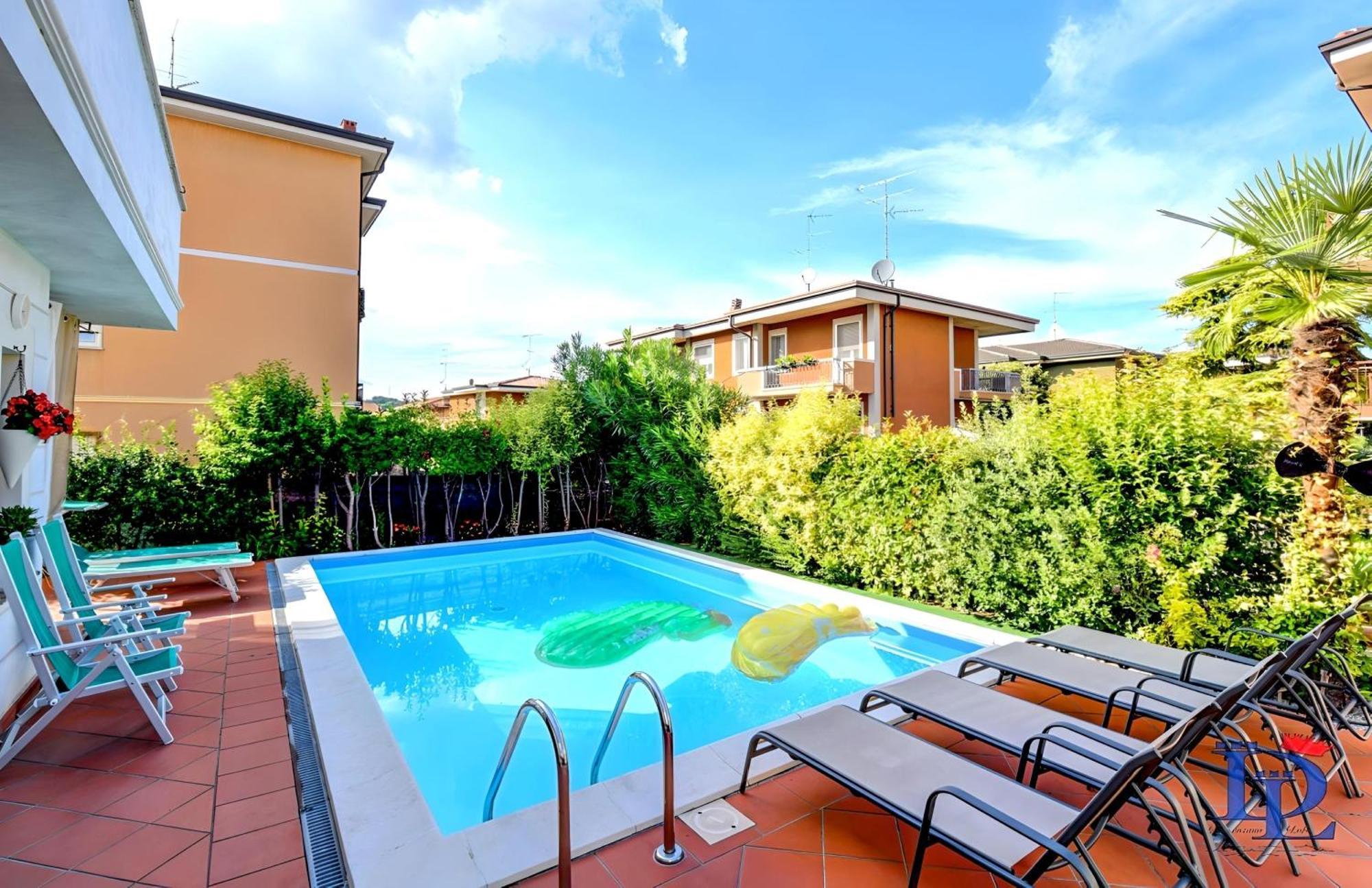 Desenzanoloft Official Partner Marriott Homes & Villas - Garden & Pool Desenzano del Garda Extérieur photo
