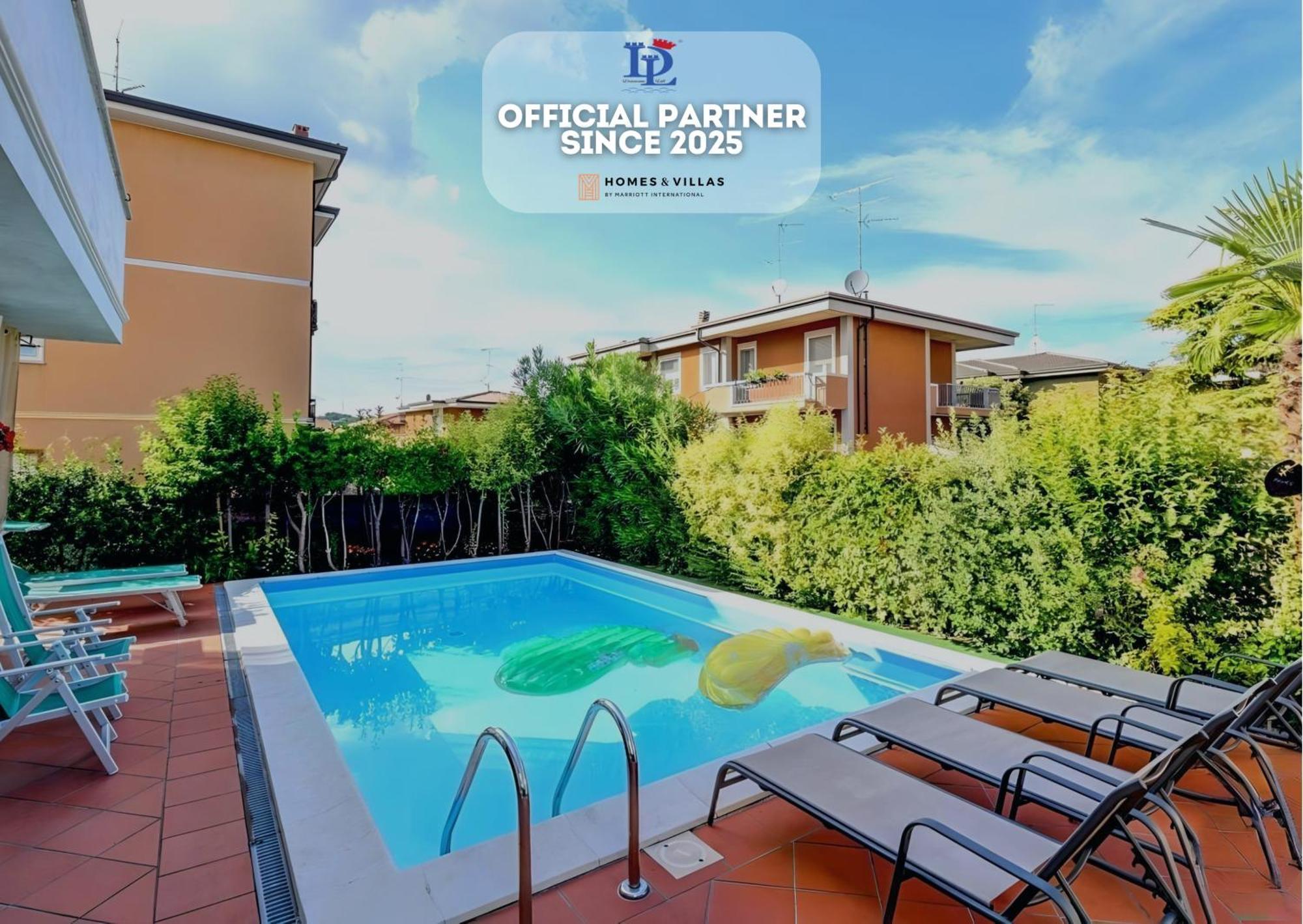 Desenzanoloft Official Partner Marriott Homes & Villas - Garden & Pool Desenzano del Garda Extérieur photo